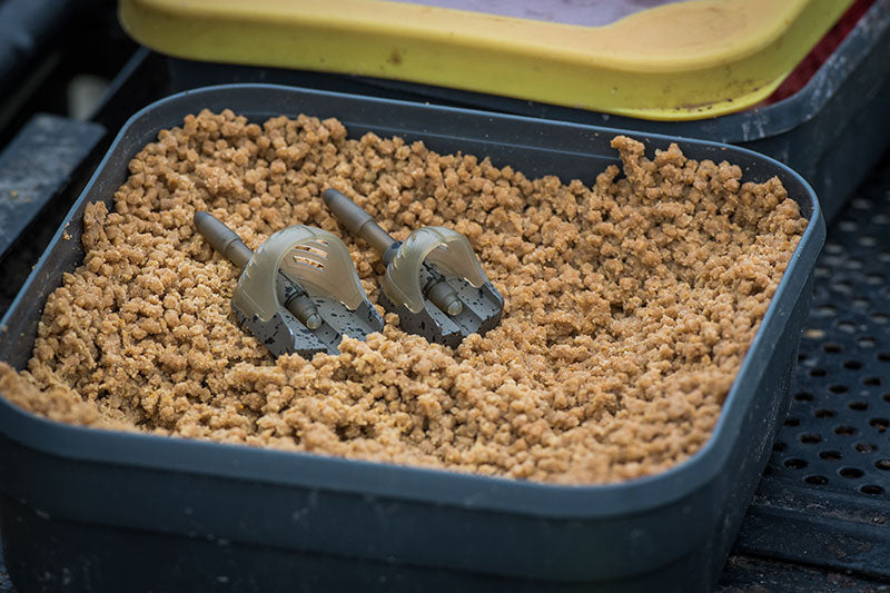 Matrix Interchangeable Pellet Feeder