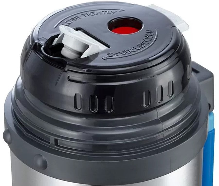 Secure twist lid of the Zojirushi SF-CC15XA insulated thermos for hot and cold drinks