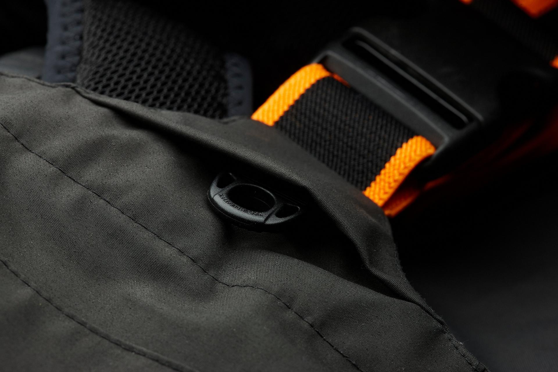 Savage Gear SG8 Chest Zip Waders