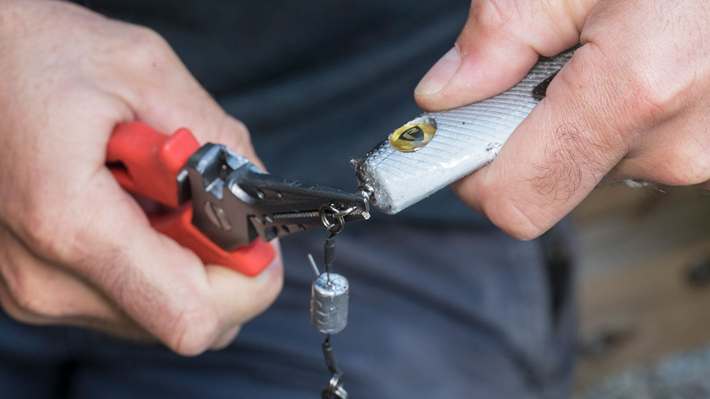 Fox Rage 18.5cm /7in Belt Pliers